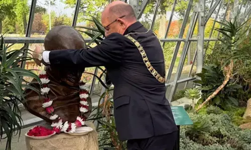 Indian diaspora, world leaders pay rich tributes to Mahatma Gandhi on Gandhi Jayanti