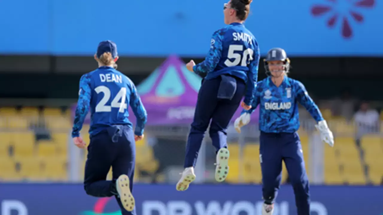 Womens World Cup: Smith shines as England reduce South Africa to second-lowest total of 69
