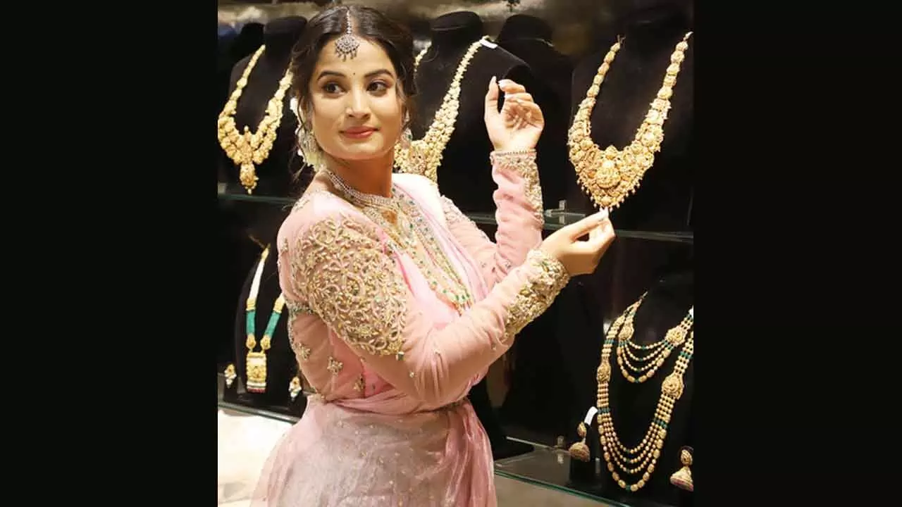 Gold-Silver remains bullish this week, hitting all-time highs Gold-Silver remains bullish this week, hitting all-time highs