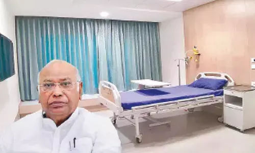 Guv wishes Mallikarjun Kharge a speedy recovery