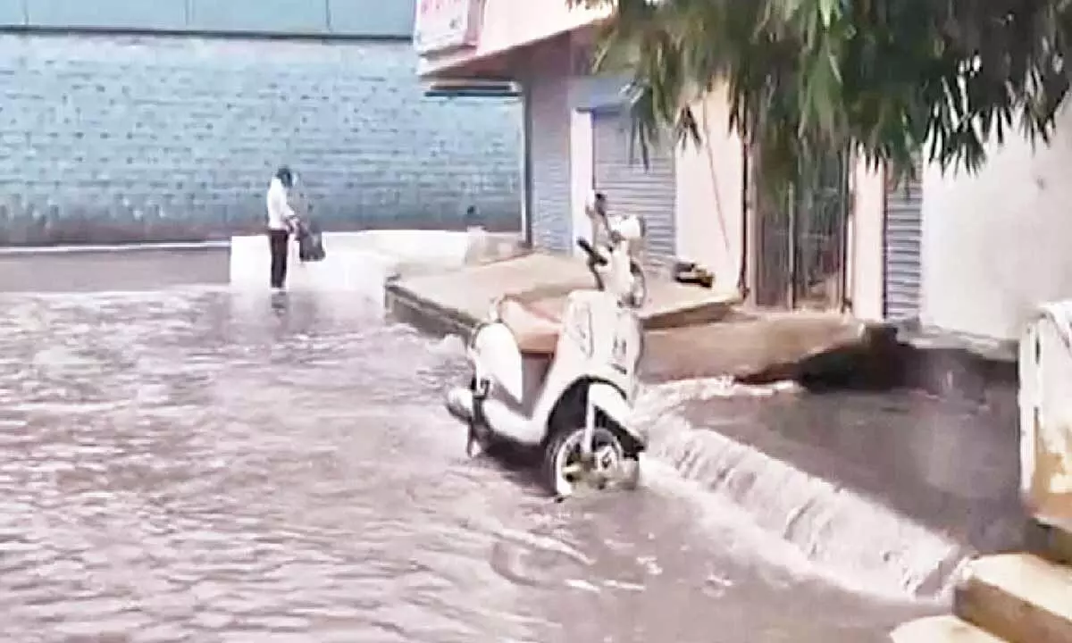 Heavy rains hit pilgrim city
