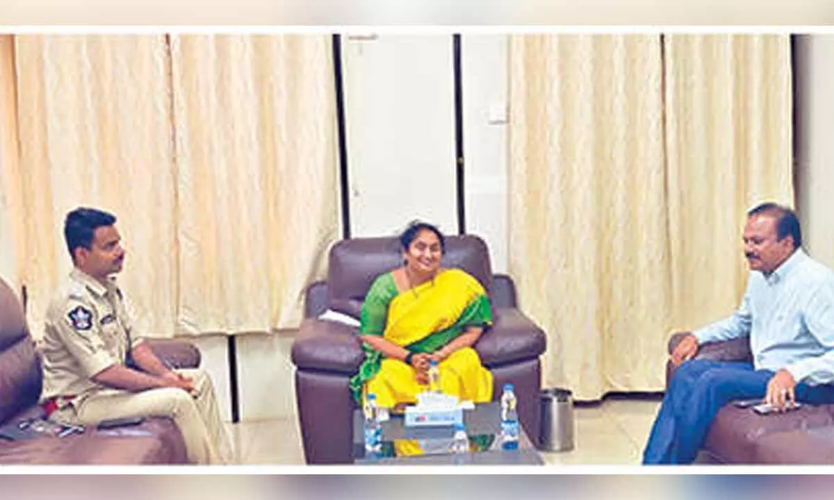 Min Savitha reviews development and law & order in Kadapa Min Savitha reviews development and law & order in Kadapa