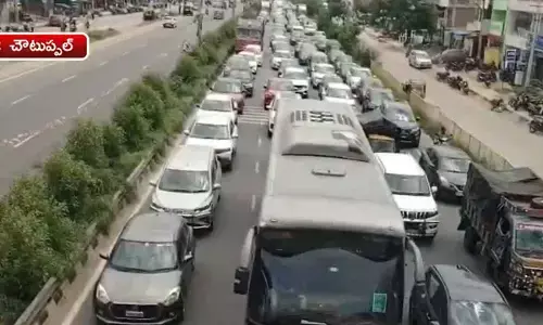 Traffic Congestion on Hyderabad-Vijayawada Highway Post-Dussehra