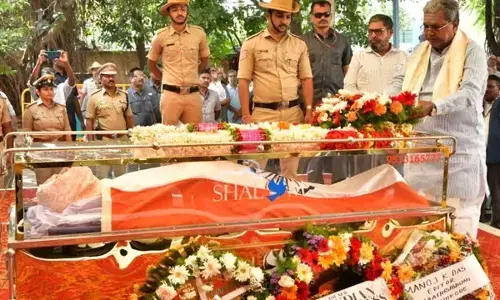 Veteran journalist TJS George cremated with full state honors in Bengaluru