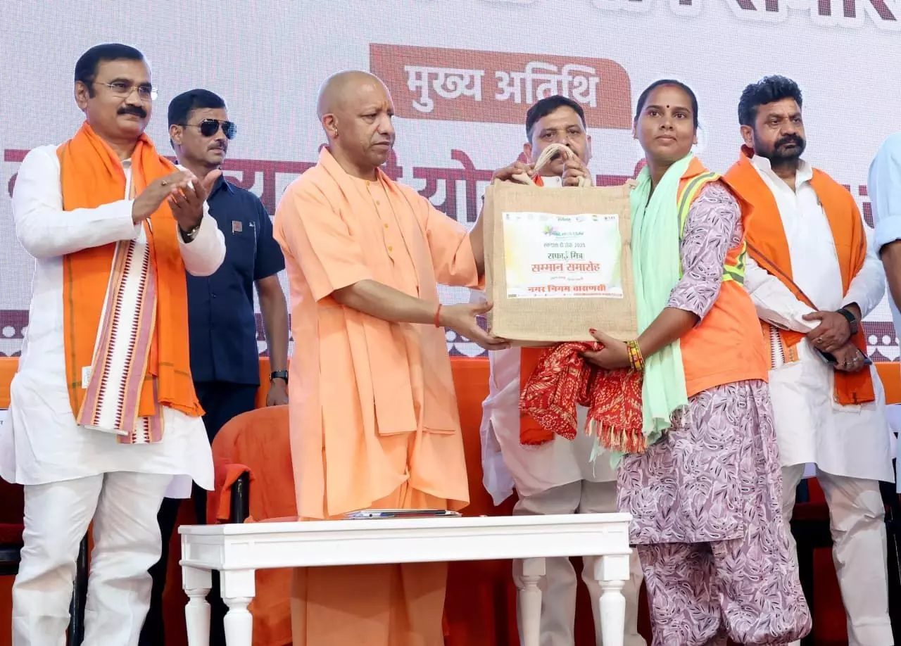 Sanitation workers to receive Rs 16,000–Rs 20,000 directly in accounts soon: Chief Minister Sanitation workers to receive Rs 16,000–Rs 20,000 directly in accounts soon: Chief Minister