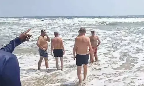 Foreigner drowned in Yarada beach?