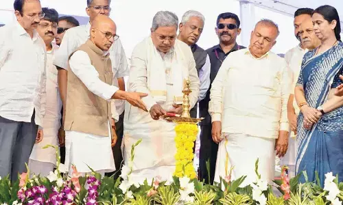 CM announces 700 new buses for NWKRTC, 100 EVs for Belagavi CM announces 700 new buses for NWKRTC, 100 EVs for Belagavi