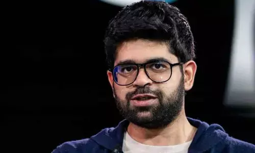 Perplexity CEO Claims AI Browser Comet Can Replace New Hires by Supercharging Productivity