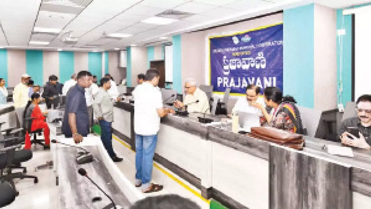 GHMC receives 157 complaints in Prajavani