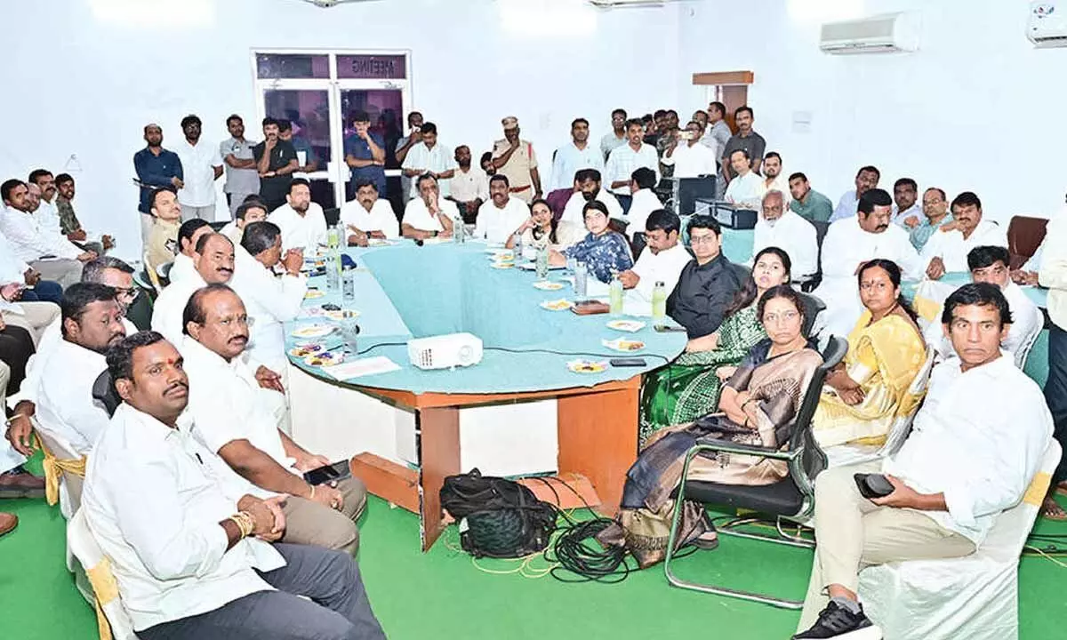 Ministers review arrangements for PM’s visit to Kurnool on Oct 16