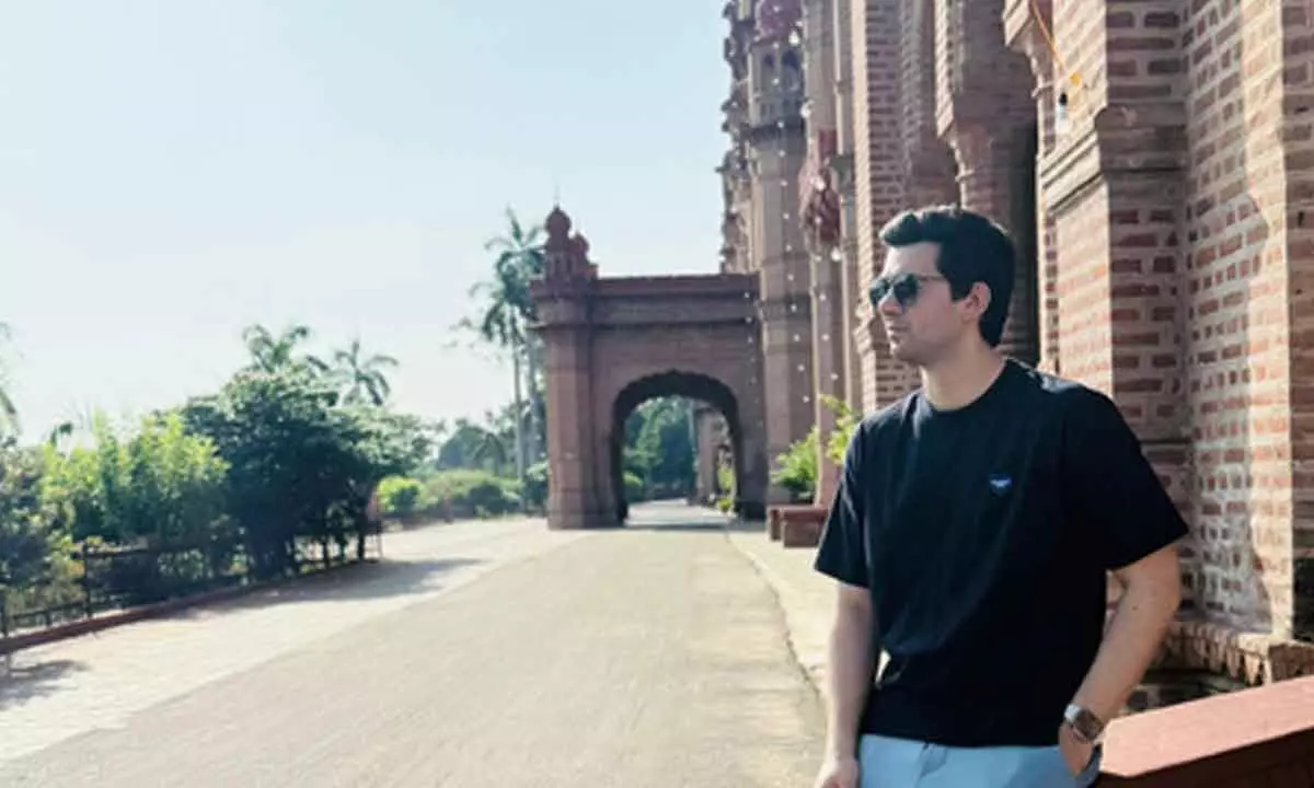 Sunny Deol’s son Karan Deol begins final leg of shooting for ‘1947 Lahore’ in Amritsar Sunny Deol’s son Karan Deol begins final leg of shooting for ‘1947 Lahore’ in Amritsar