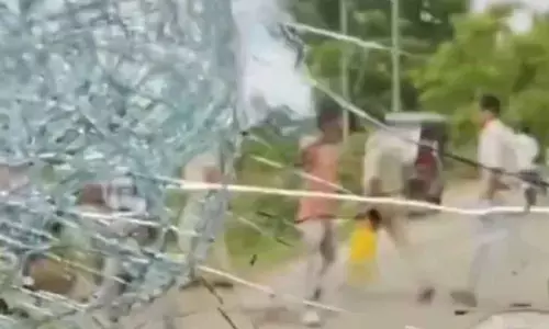 Attack on BJP MP, MLA: Bengal Governor sets deadline for police to act against culprits