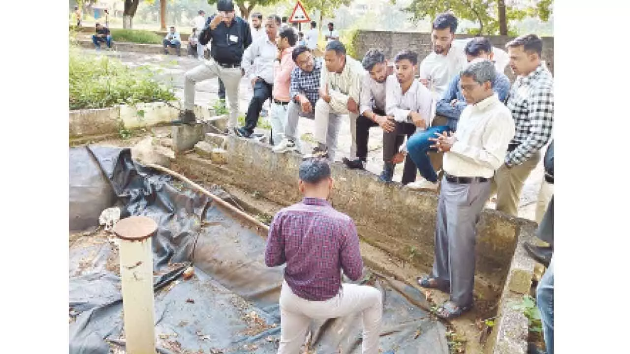Madhya Pradesh delegation visits JNTUH to study groundwater recharge structures