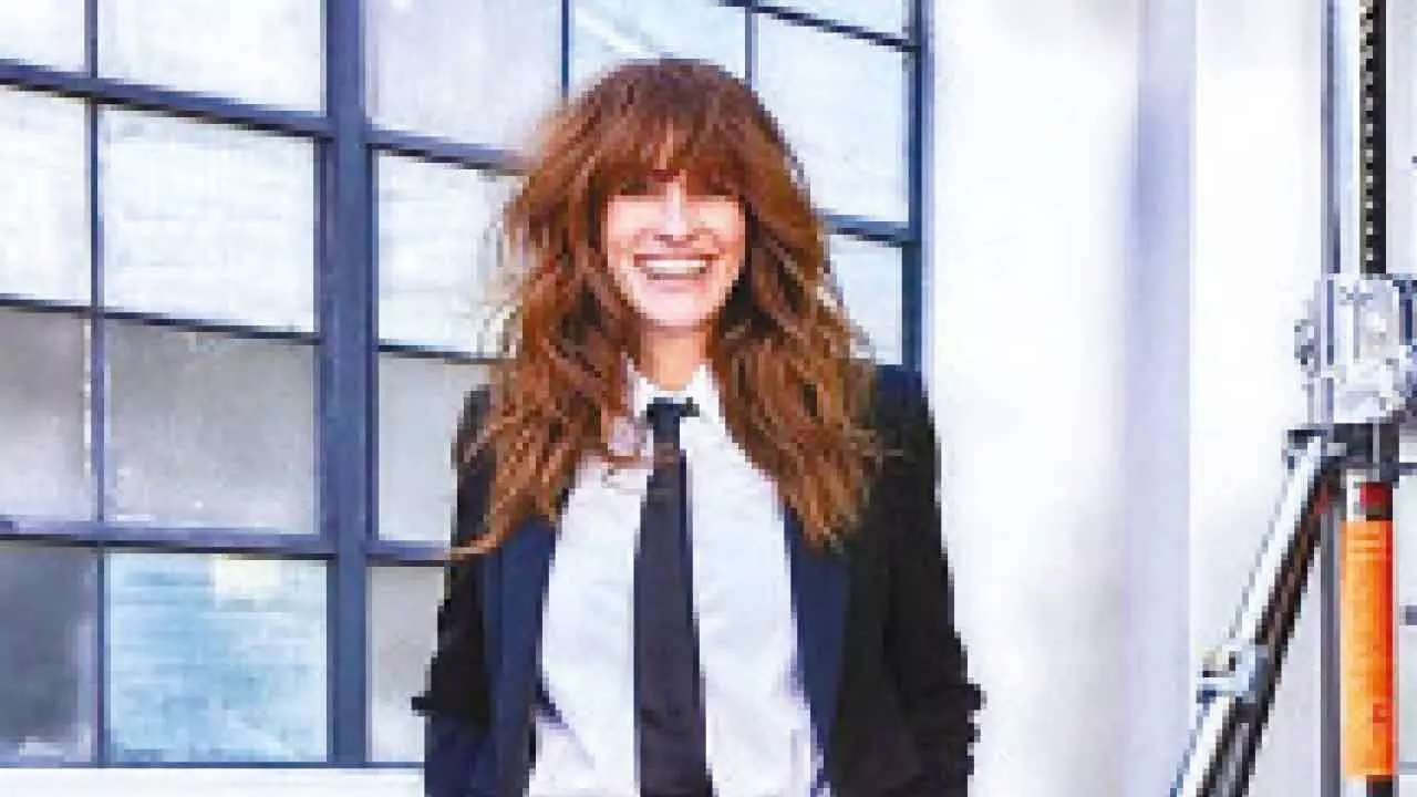 Julia Roberts concerned over young people’s use of mobile phones Julia Roberts concerned over young people’s use of mobile phones