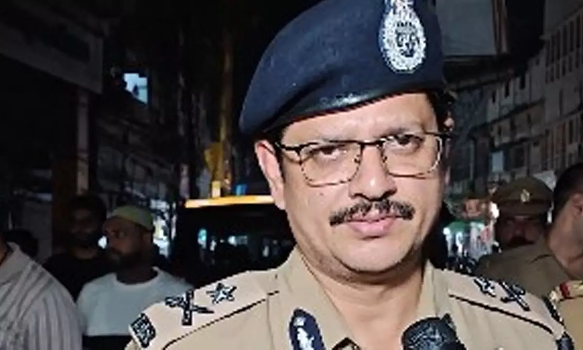 UP: Scooter explosion injures six in Kanpur’s Mishri Bazar, forensic teams begin probe UP: Scooter explosion injures six in Kanpur’s Mishri Bazar, forensic teams begin probe