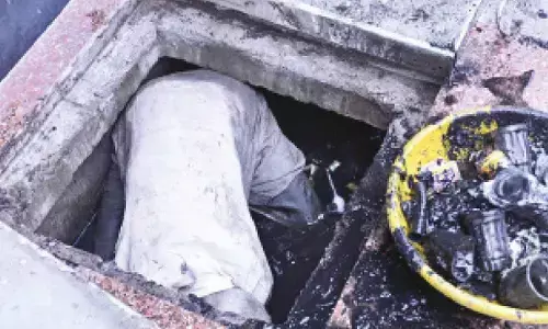 Rs 35-40L compensation in case of sanitation worker’s death: Yogi