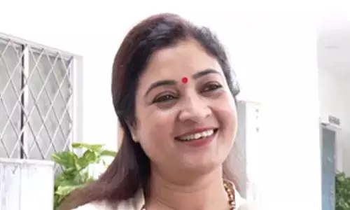 Alka Lamba calls Kejriwal a Chameleon as AAP chief gets type-VII bungalow