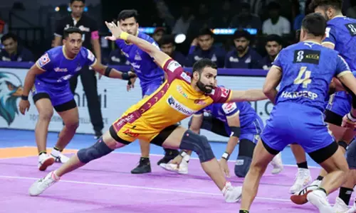 PKL 12: Bharat roars in 100th game with 20 points as Titans dismantle Steelers