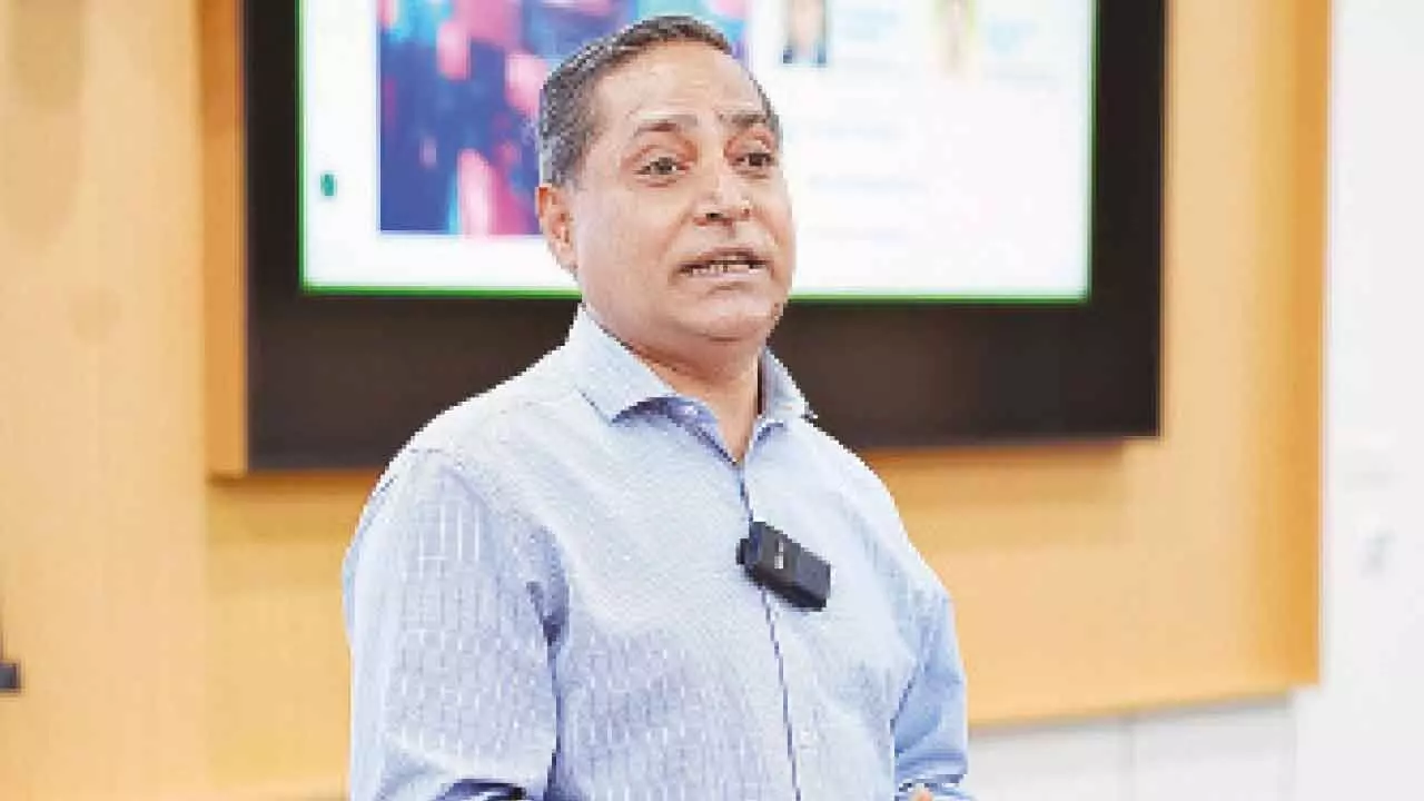 Workshop held for scribes on combating fake news