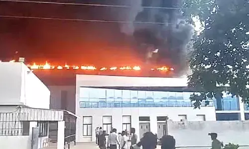 Massive fire erupts at CMR aluminum factory in Yerpedu