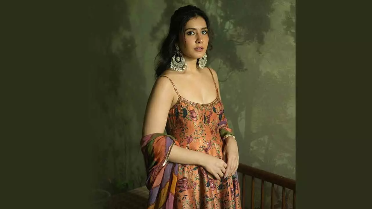 Raashi Khanna promises a new definition of love in ‘TelusuKada’ Raashi Khanna promises a new definition of love in ‘TelusuKada’