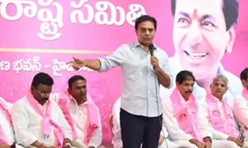 Jubilee Hills bypoll: KTR urges people to choose between car and bulldozer