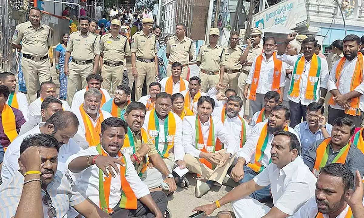 Darshan suspended at rajanna temple over expansion works Darshan suspended at rajanna temple over expansion works