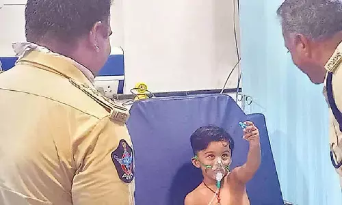 Cops rescue 14 persons from fire accident