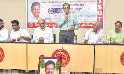 Neoliberalism erodes human values, warns Professor Vijay