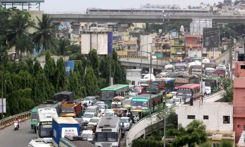 Bengaluru traffic goes hi-tech: Real-time signal countdowns now on your phone