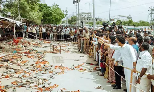 Karur stampede: AIADMK, BJP, and Sasikala hail SC’s CBI probe order