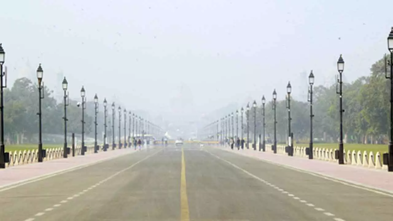 As winter approaches, Delhis air quality continues to deteriorate As winter approaches, Delhis air quality continues to deteriorate