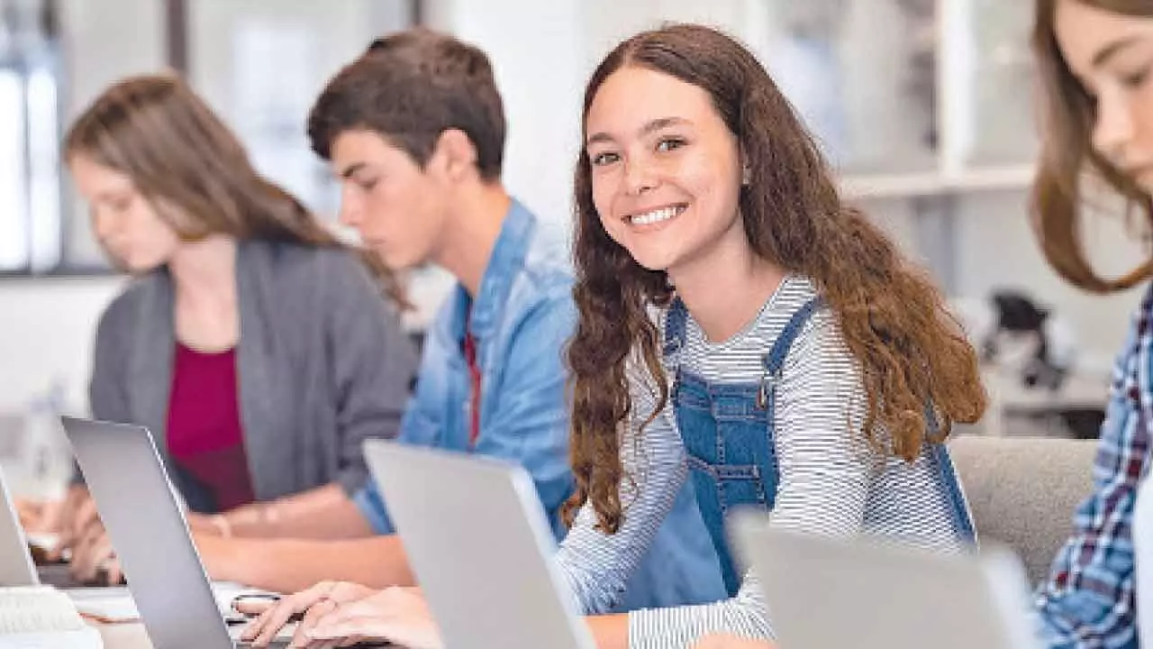 Equipping young with job-ready AI skills Equipping young with job-ready AI skills