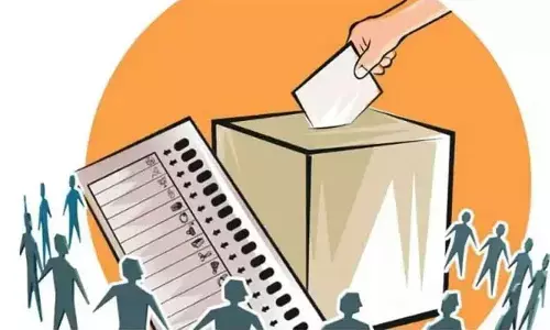 10 candidates, including 8 independents file nominations on first day