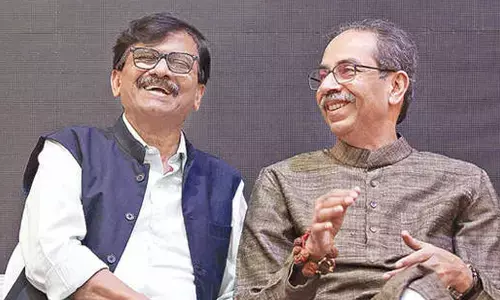 Raj Thackeray wants Cong on board: Raut