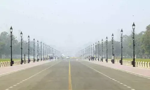 As winter approaches, Delhis air quality continues to deteriorate