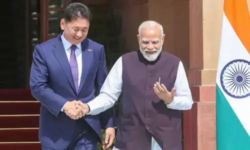 PM Modi, Mongolian Prez Ukhnaa plant sapling at Hyderabad House