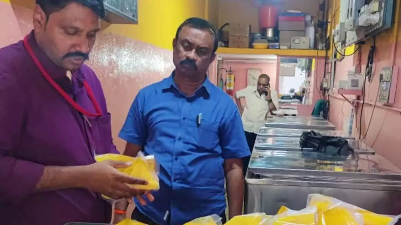 Food safety teams swoop on spice units across city; unearth violations Food safety teams swoop on spice units across city; unearth violations