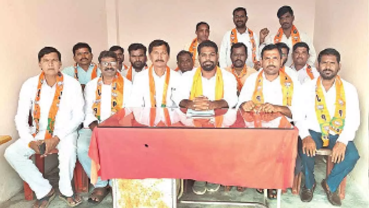 Take back temple fund from contractor, demands BJP