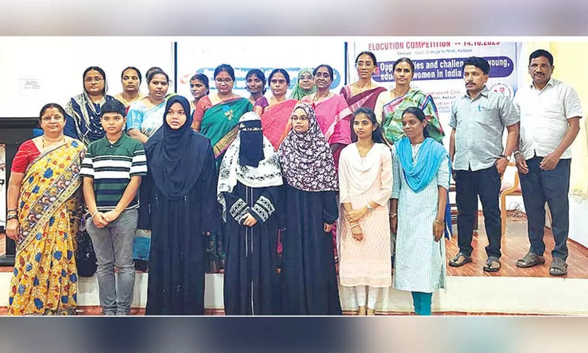 Elocution competition for girl students held at Arts College Elocution competition for girl students held at Arts College