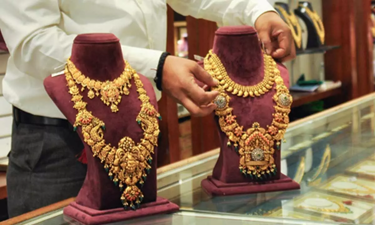 Gold hits record high above Rs 1.27 lakh on MCX amid US-China tensions, rate cut hopes Gold hits record high above Rs 1.27 lakh on MCX amid US-China tensions, rate cut hopes