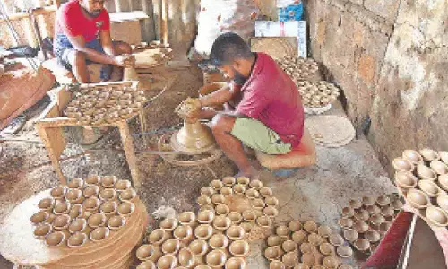 Rampally’s diya makers grapple with competition, rain to ignite festive spirit