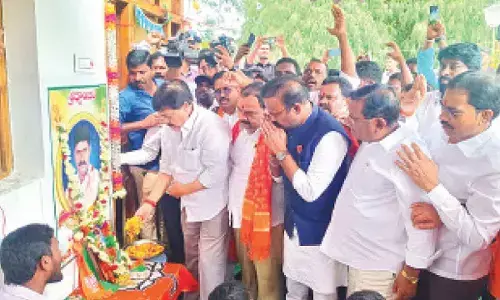 BJP leaders indulge in verbal spat before party chief NRR