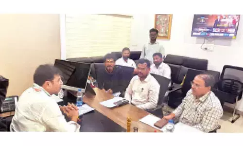 Expedite Godavari Bridge works, Sridhar Babu tells officials