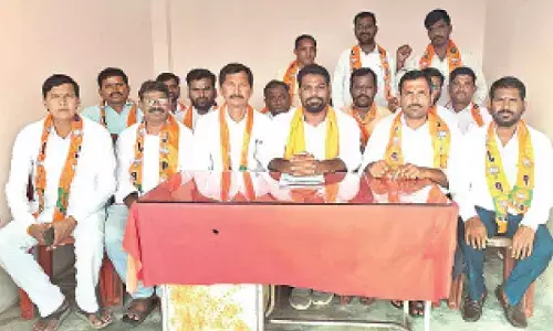 Take back temple fund from contractor, demands BJP