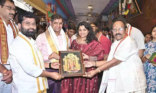 Kerala DGP visits Durga temple