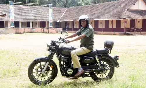 Mangalurean Rides Across Karnataka to Inspire Govt School Students