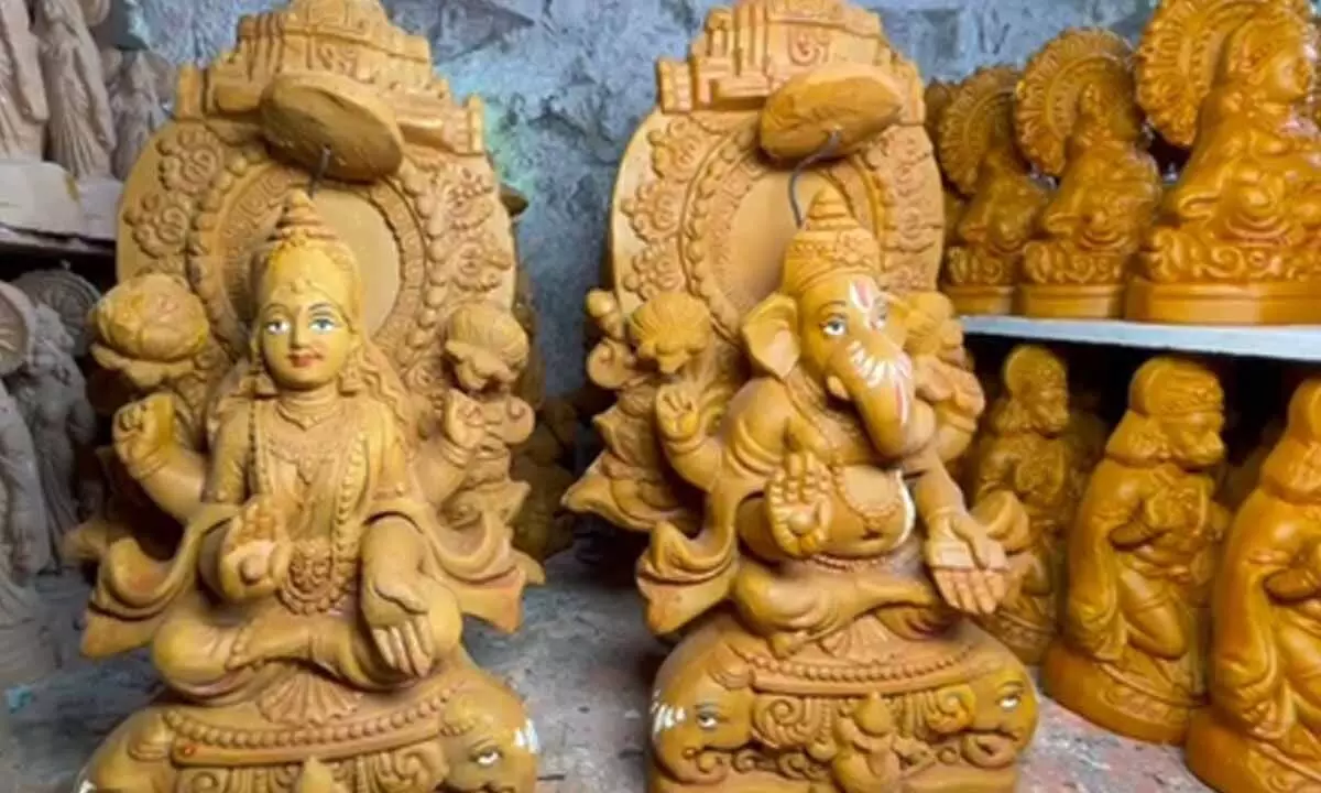 Ganesha and Lakshmi idols made from Varanasi’s Ganga soil in high demand