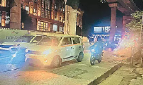 High beam havoc: City roads turn dangerous