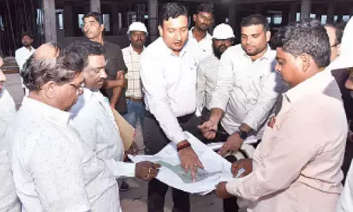 Collectorate construction works on fast pace